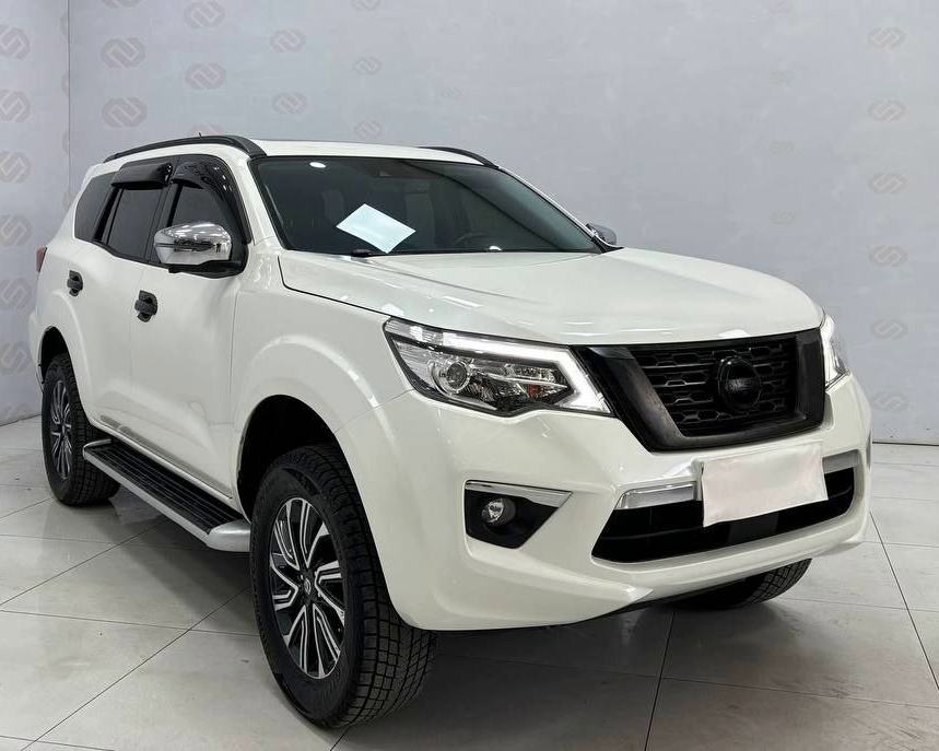 Nissan Terra