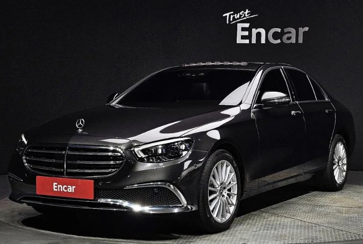 Mercedes–Benz E-Class